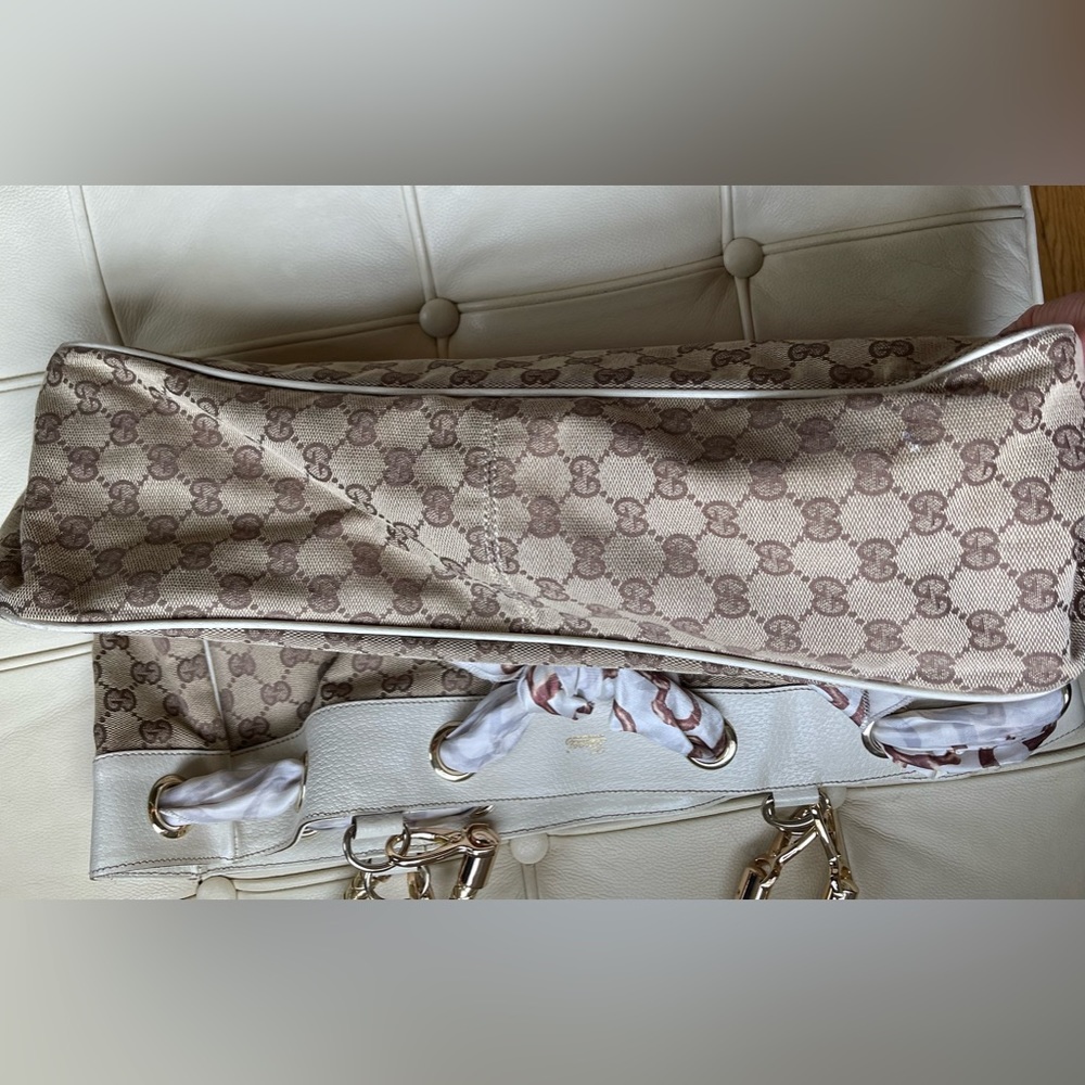 Authentic Gucci Bag. Beautiful! - Picture 10 of 15